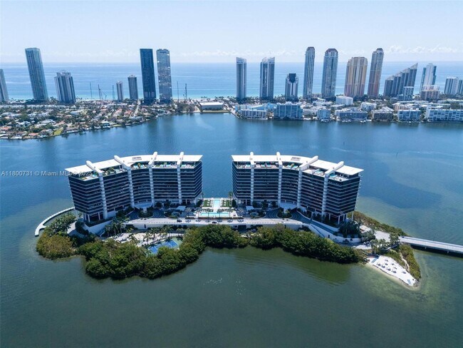 Building Photo - 5500 Island Estates Dr