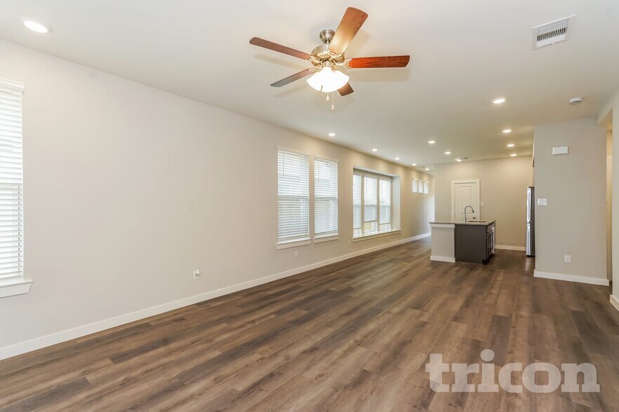 Building Photo - 2521 Perkinsview Pl