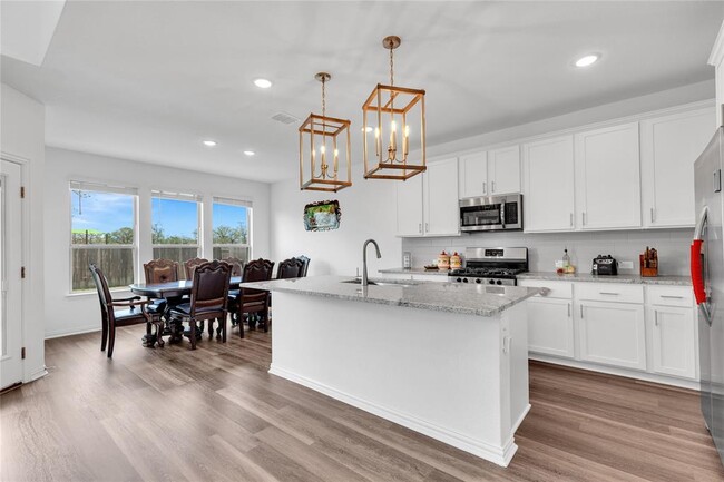 Building Photo - 122 Shagbark Trl