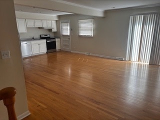 Building Photo - 563 Ivy Ct