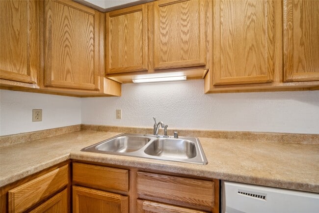 Building Photo - 4014 Ben Walters Ln