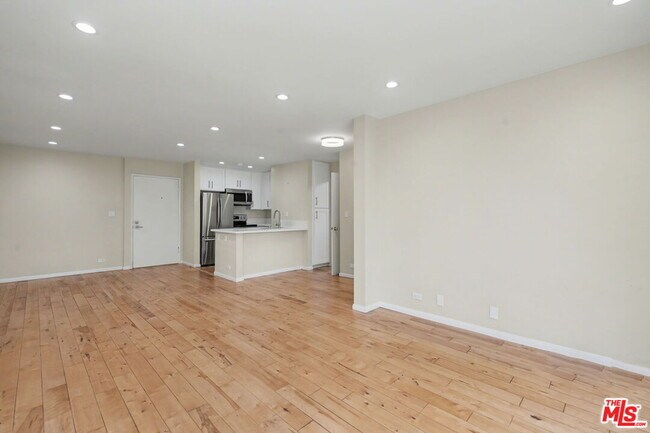 Building Photo - 1440 Veteran Ave