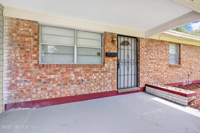 Building Photo - 4043 Marland St