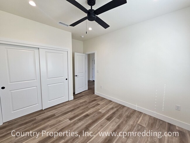 Building Photo - Stunning Brand New 4-Bedroom House in Rive...