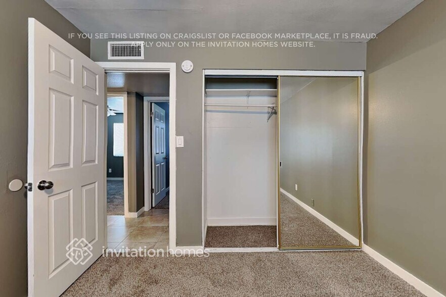 Building Photo - 3502 E Blanche Dr