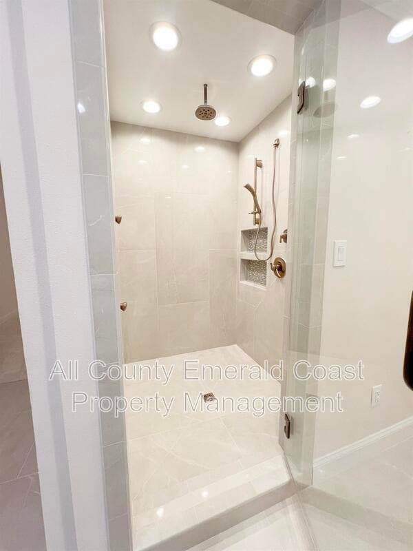 Building Photo - 4104 Indian Bayou N