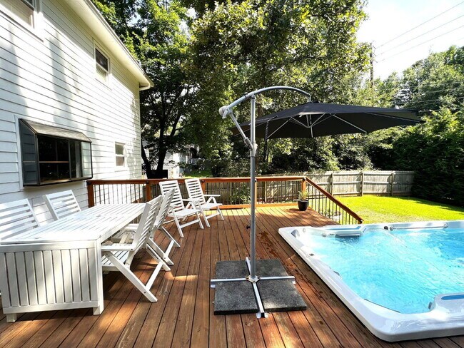 Building Photo - 3324 Devaughn Dr