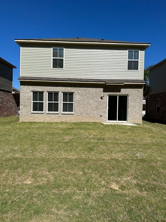 Building Photo - Pre-Leasing Now! Charming 3-Bedroom, 2.5-Bath Home in Cullman — Available Soon
