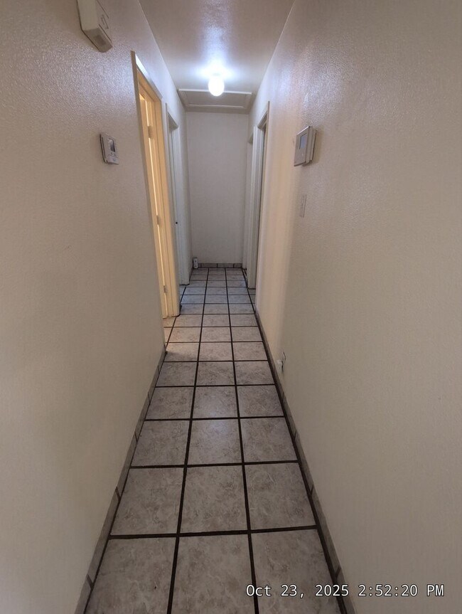 Building Photo - Welcome to your new cozy, immaculate and s...