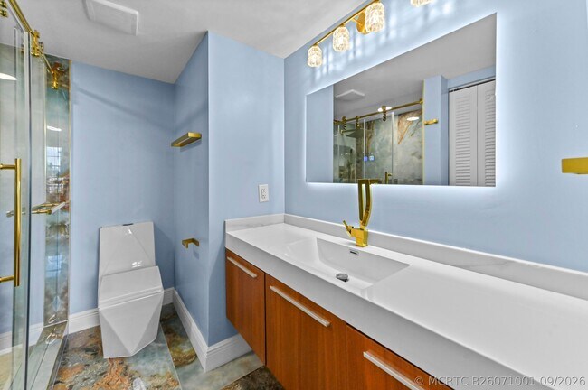 Building Photo - 4055 Wolverton C