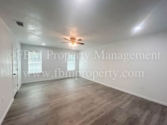 Building Photo - 101 Chaperial Rd
