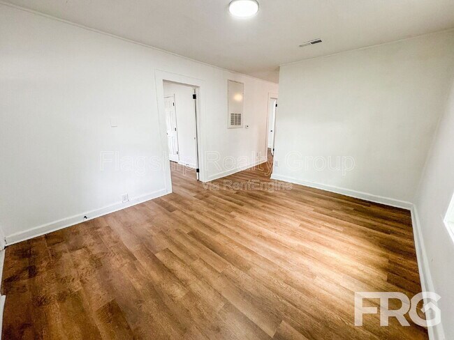 Building Photo - 510 Beale St