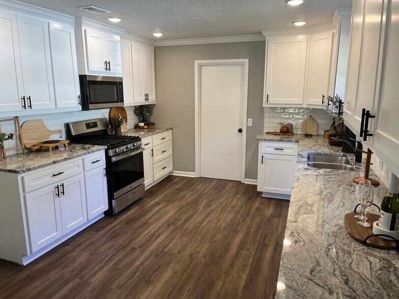 Building Photo - 2007 Wood Pl