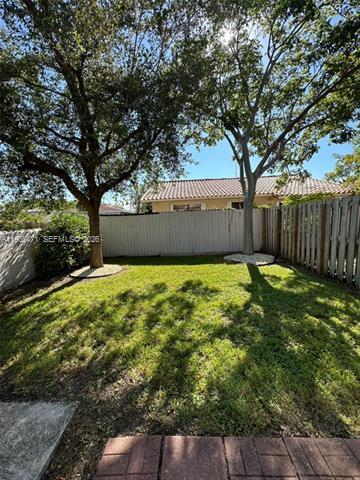 Building Photo - 2772 SW 31st Ct