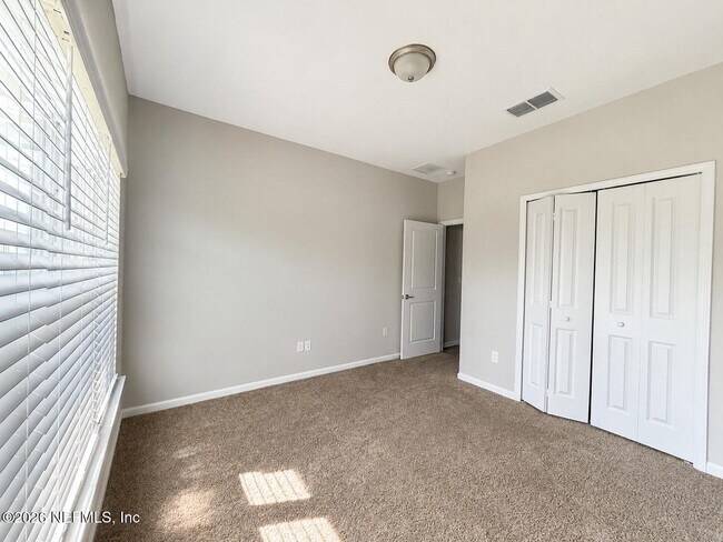 Building Photo - 142 Ness Cir