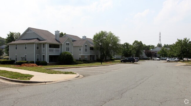 The Chase Burlington, NC Apartment Finder