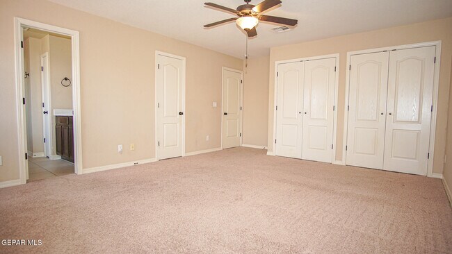 Building Photo - 14613 Sunny Land Ave