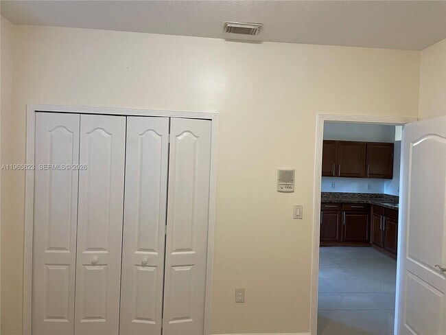 Building Photo - 12885 SW 49th Ct