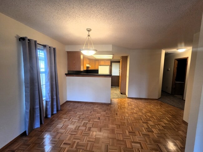 Building Photo - 2060 E Belmont St