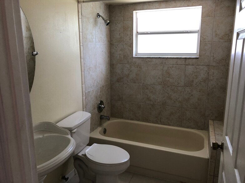 Bathroom 1 - 5398 Colchester Ave
