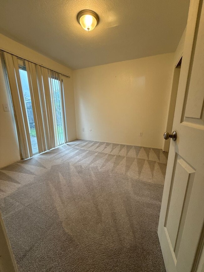 Building Photo - 7232-7234 Kelley Dr