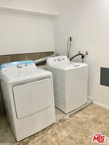 Building Photo - 1726 Bryn Mawr Ave