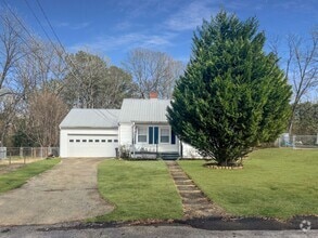 Building Photo - 19 Cedar Knoll