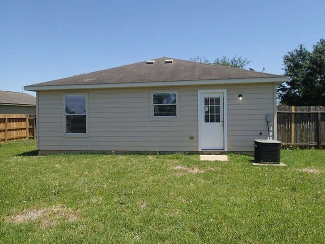 Building Photo - 6906 Lost Timber Ln