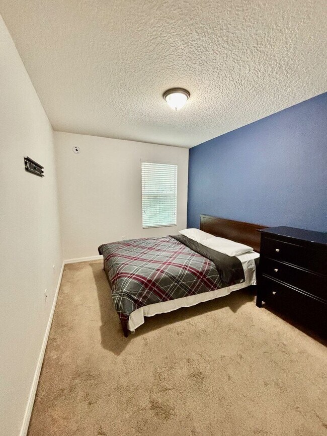 Building Photo - 1187 Honey Blossom Dr