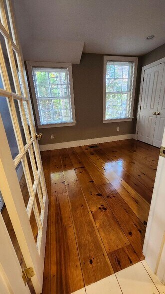 french door in bedroom - 59 Prospect St