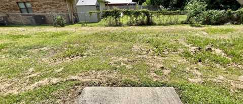 Building Photo - 2114 Hollyhill Rd
