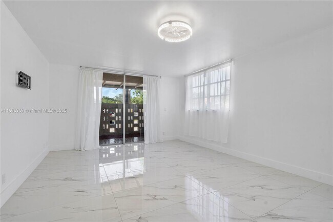 Building Photo - 406 NW 68th Ave