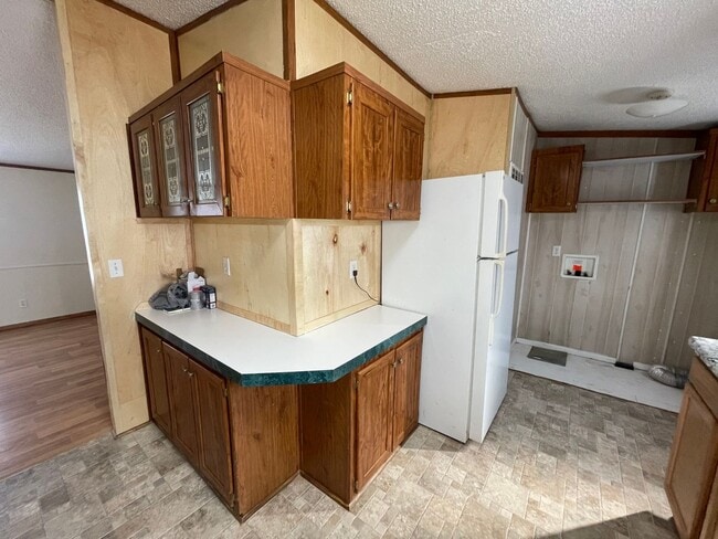 Building Photo - 3 BR, 2 BA doublewide in Pikeville!