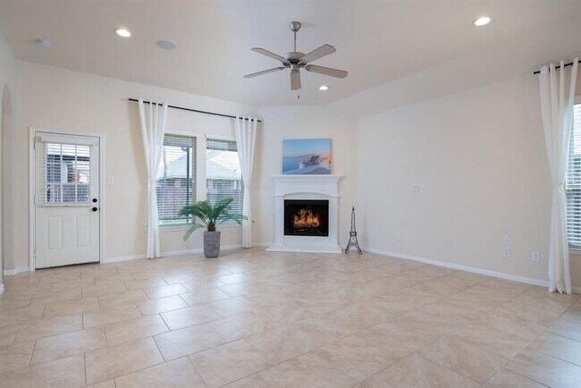 Building Photo - 14014 Sand Ridge Crossing