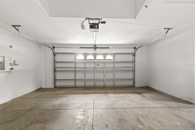 Building Photo - 13655 Artesa Bell Dr