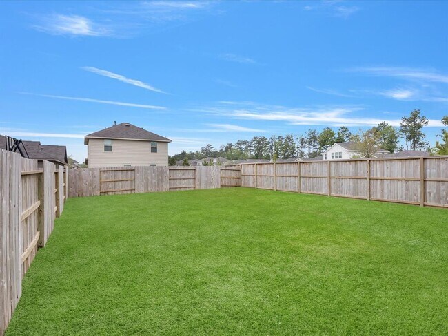 Building Photo - 1202 Silver Fir Ct