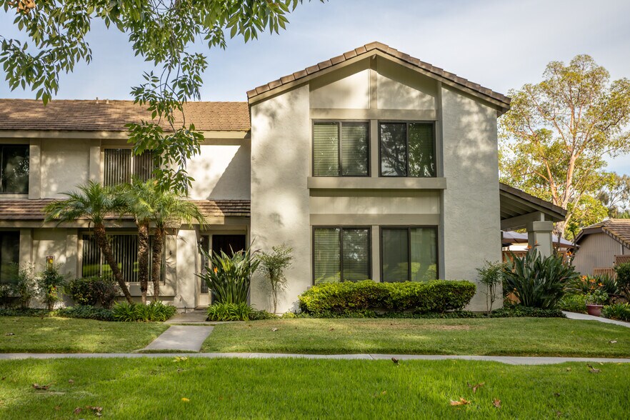 Building Photo - 5244 Edge Park Way