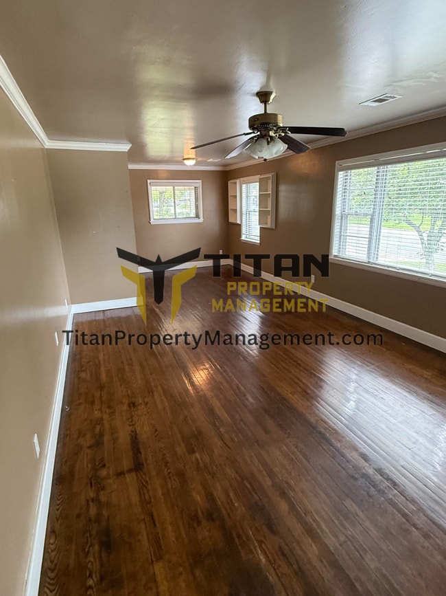 Building Photo - 2bed/2bath house