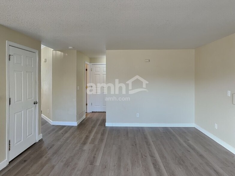 Building Photo - 3478 Watada Dr