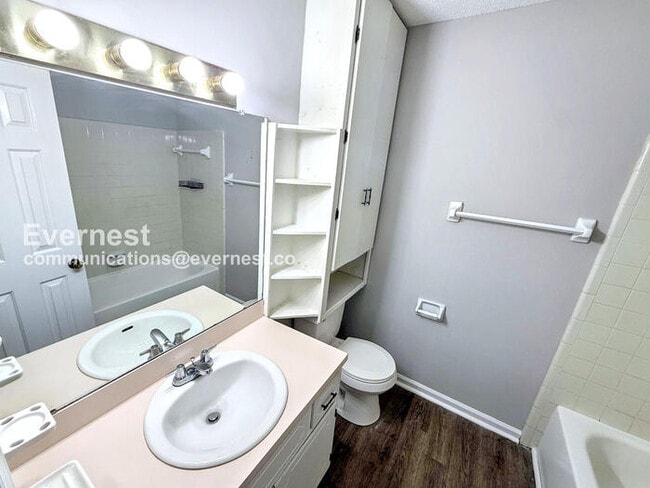 Building Photo - 5406 Notting Hill Rd