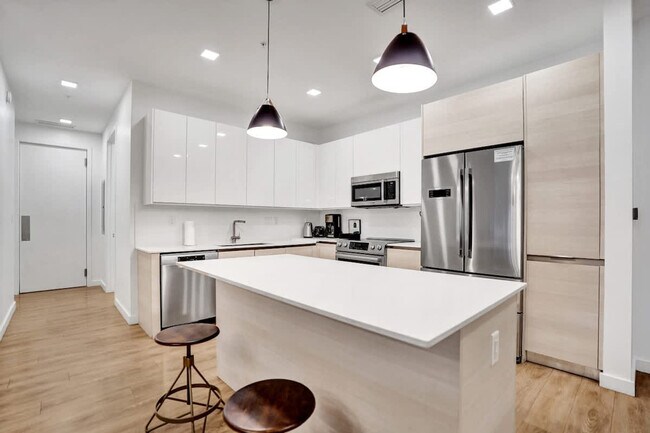 Building Photo - 1220 17th St