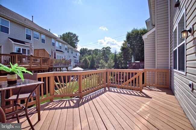 Building Photo - 14679 Seasons Dr