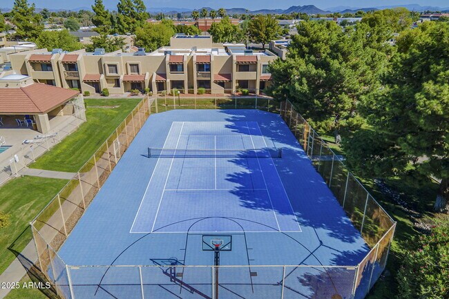 Building Photo - 14420 N 57th Dr
