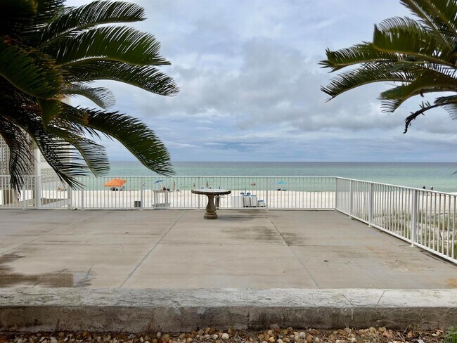 Building Photo - 14401 Front Beach Rd
