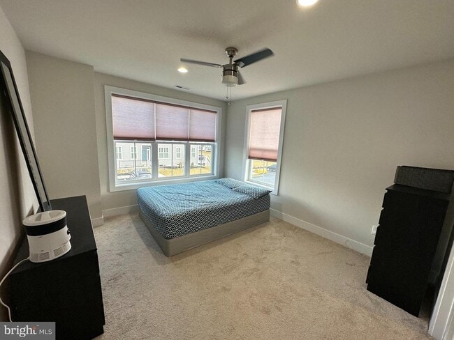 Building Photo - 110 Ginkgo Ln