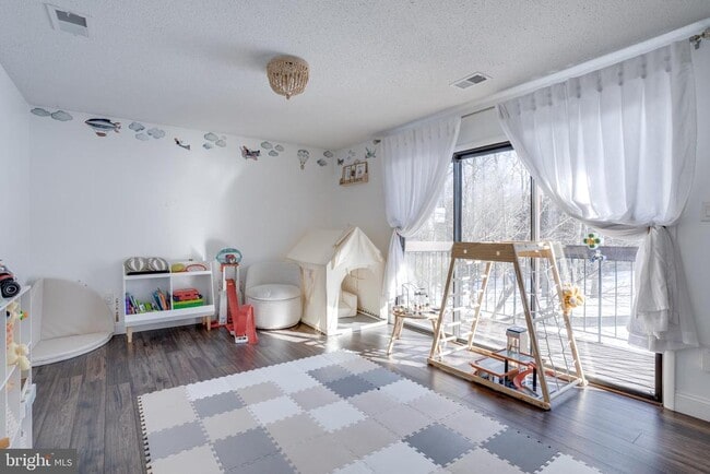 Building Photo - 5704 Wood Duck Ct