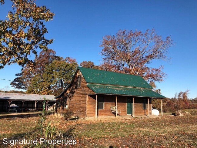 Building Photo - 3 br, 1 bath House - 3039 T.N. Snow Road