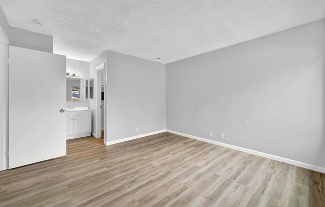 Building Photo - Gorgeous 2 Bed, 1 Bath Condo in Vallejo --...