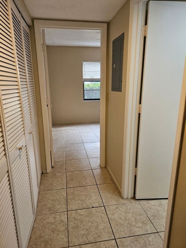 Building Photo - Welcome Home