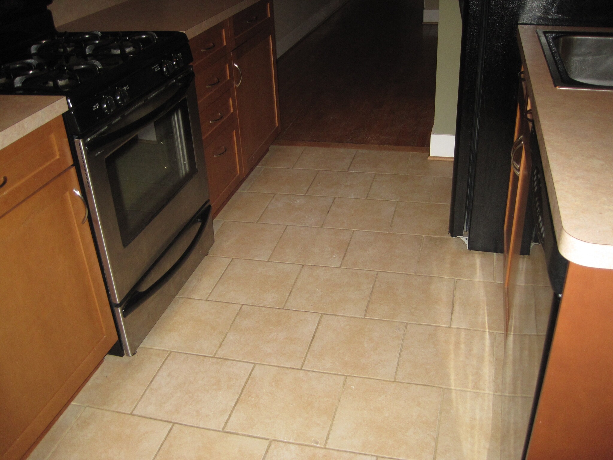 Kitchen floor - 2937 N Dawson Ave